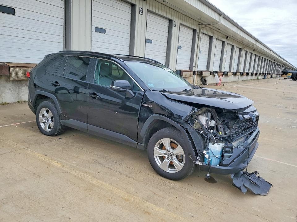 2020 TOYOTA RAV4 HYBRID XLE 4