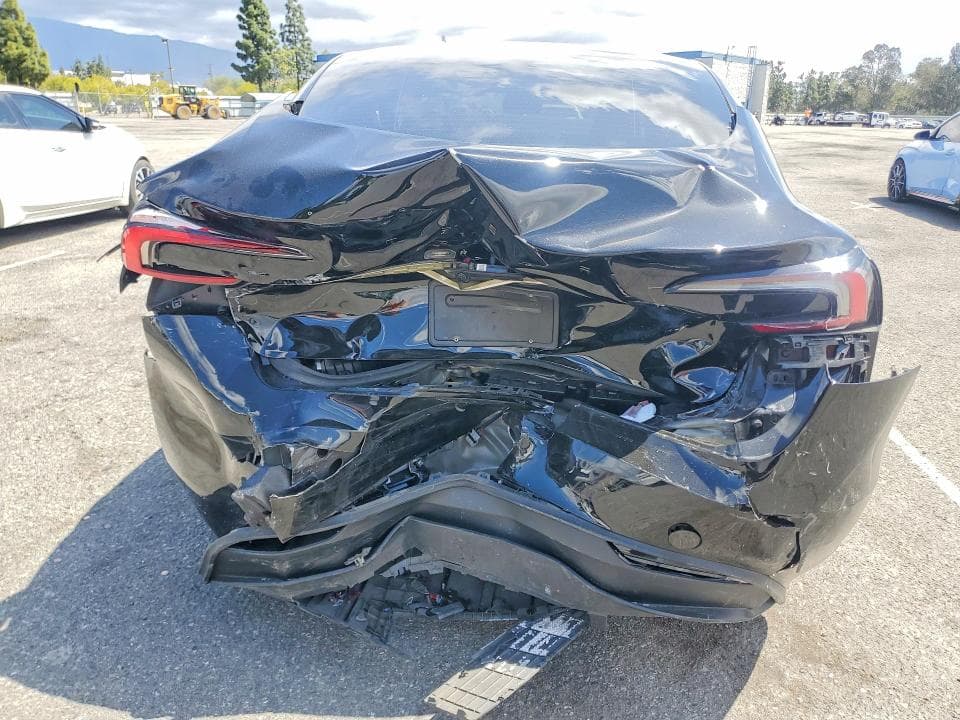 2025 TESLA MODEL 3 6