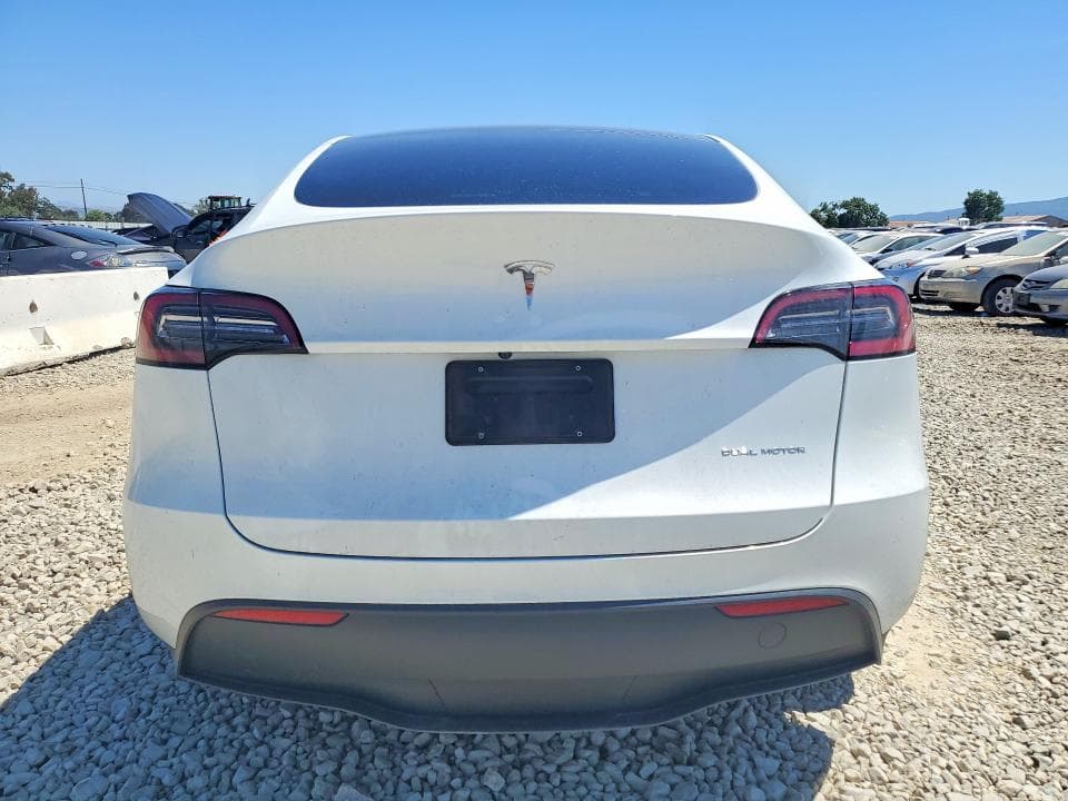 2023 TESLA MODEL Y 6