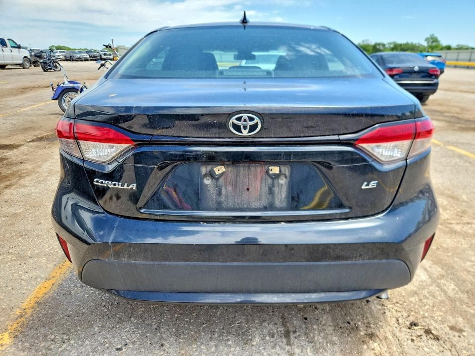 2021 TOYOTA COROLLA LE 6