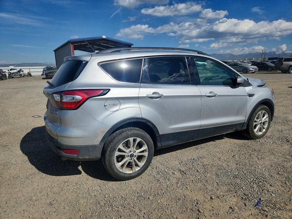 2018 FORD ESCAPE SE 3