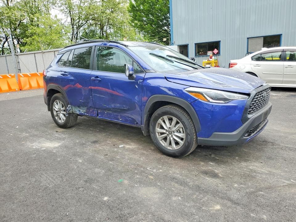 2024 TOYOTA COROLLA CROSS LE LE 4