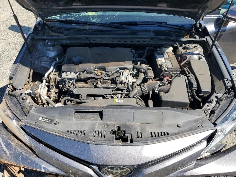 2018 TOYOTA CAMRY LE 11