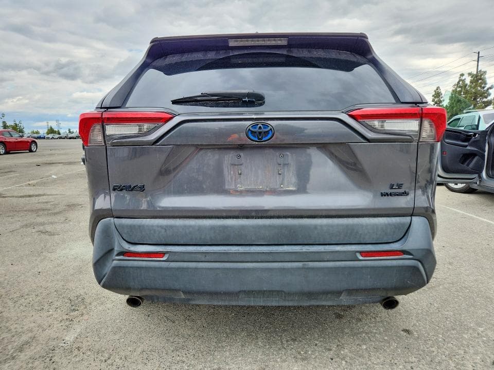 2020 TOYOTA RAV4 LE LE 6