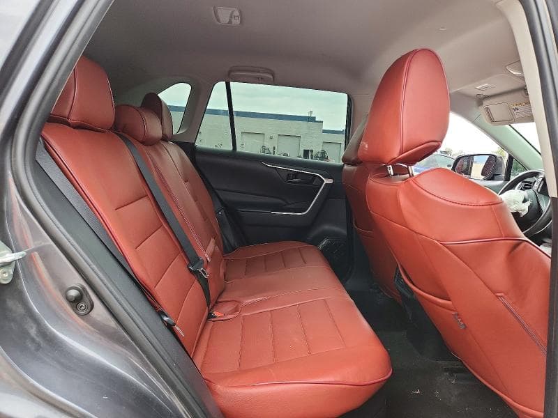 2020 TOYOTA RAV4 LE LE 10