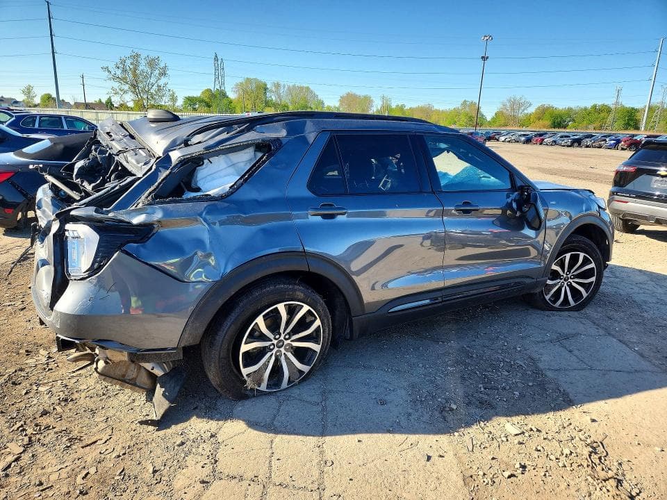 2025 FORD EXPLORER ST-LINE 3