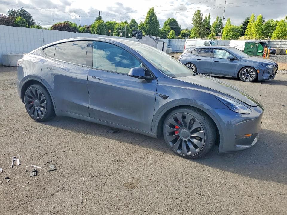 2022 TESLA MODEL Y 4