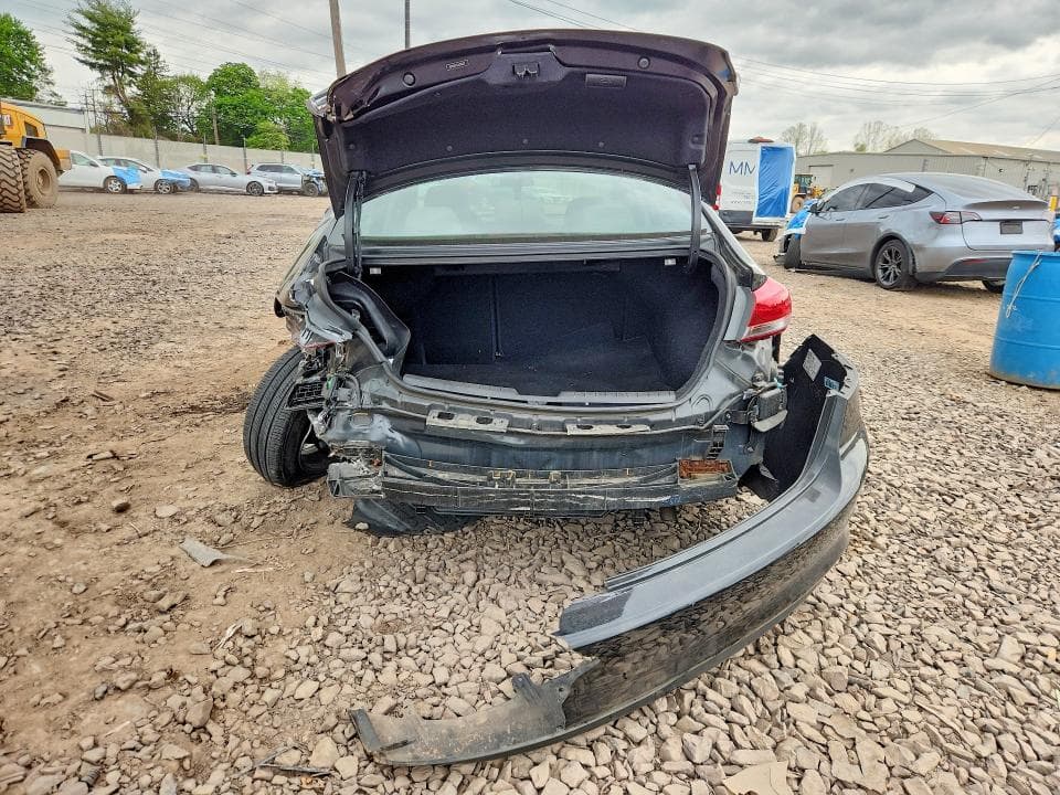 2018 HYUNDAI ELANTRA SEL 6