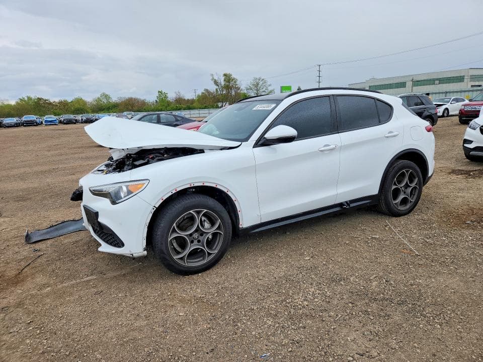 2022 ALFA ROMEO STELVIO