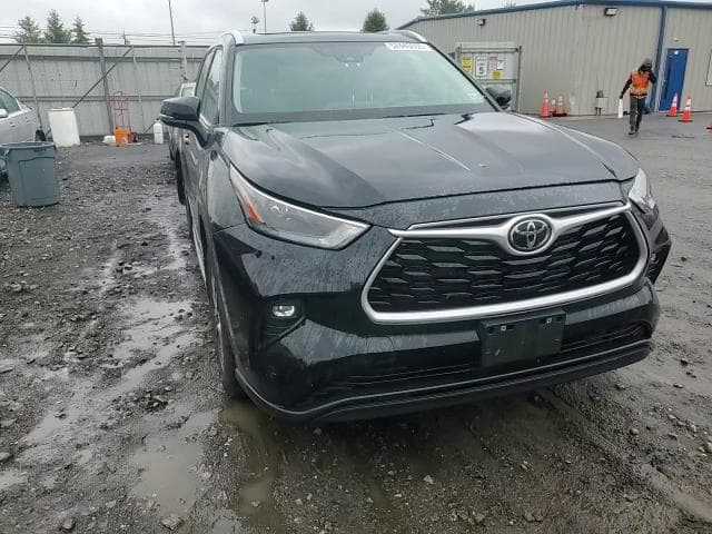 2023 TOYOTA HIGHLANDER XLE XLE 14