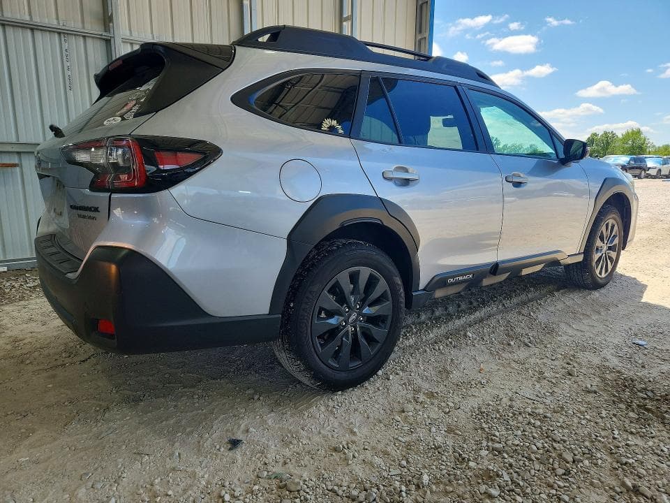 2024 SUBARU OUTBACK ONYX EDITION 3