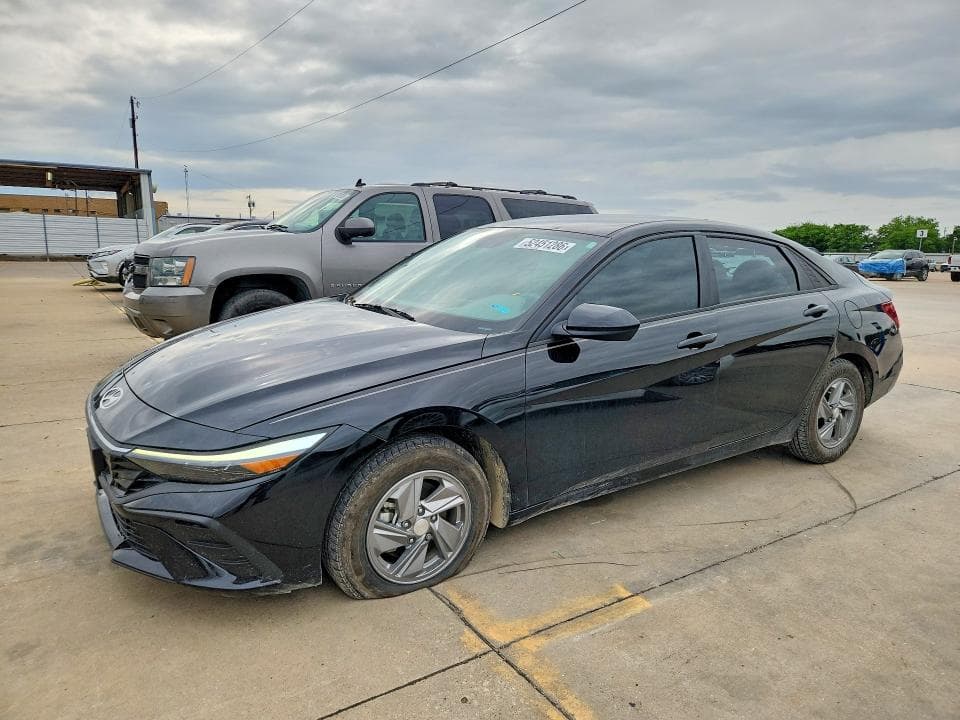 2024 HYUNDAI ELANTRA SE SE - 1