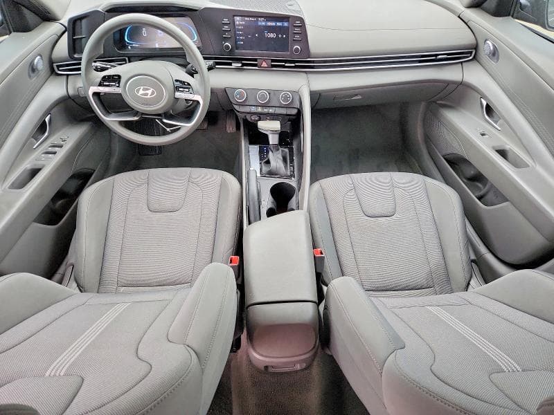 2024 HYUNDAI ELANTRA SE SE 8