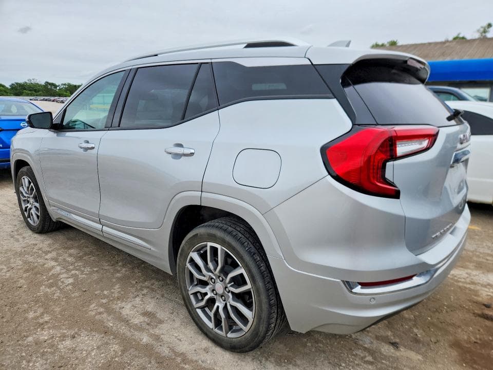 2022 GMC TERRAIN DENALI 2