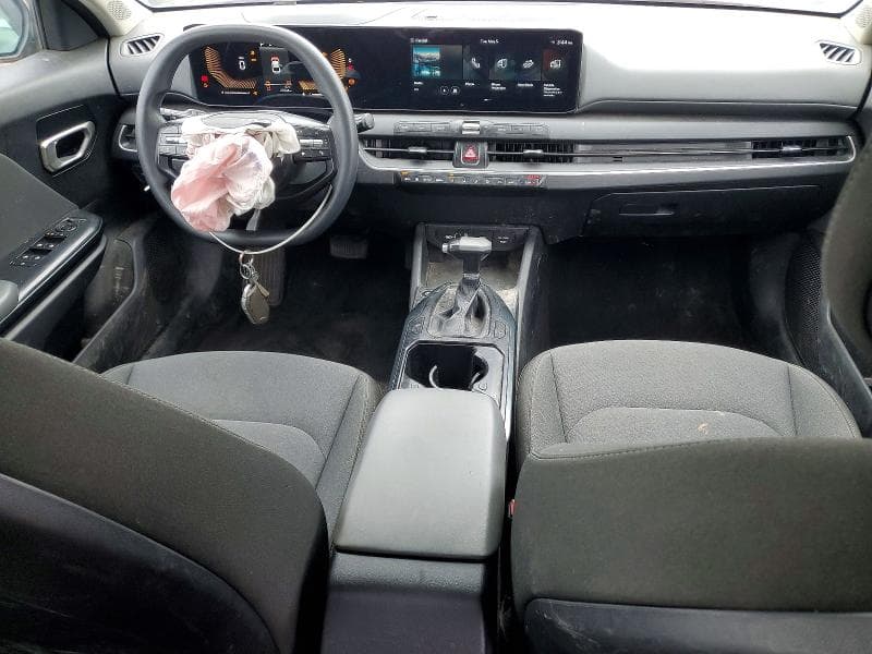 2025 KIA K4 LXS 8