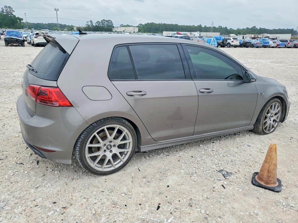 2016 VOLKSWAGEN GOLF R 3