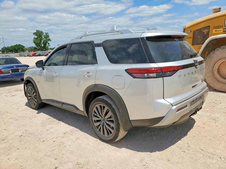 2025 NISSAN PATHFINDER SL 2