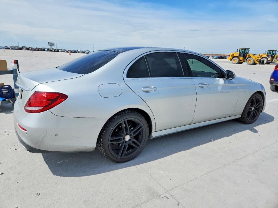 2017 MERCEDES-BENZ E 300 300 3