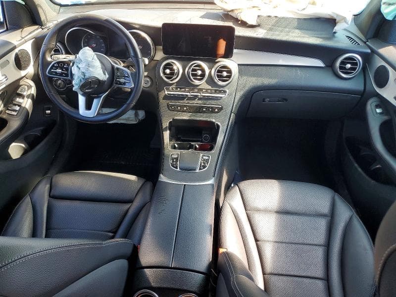 2021 MERCEDES-BENZ GLC 300 300 8