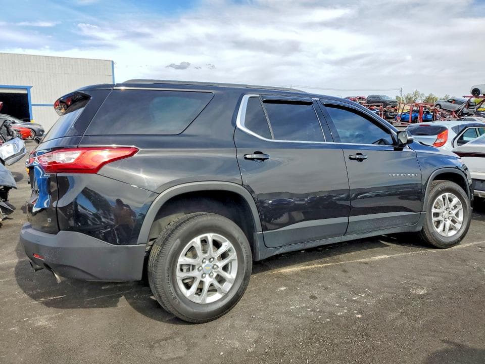 2021 CHEVROLET TRAVERSE LT 3
