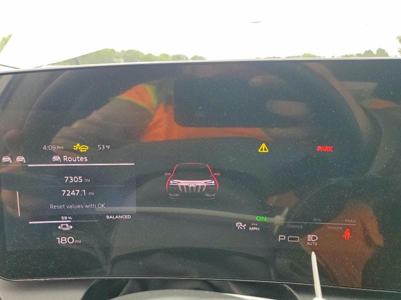 2025 AUDI Q6 E-TRON PREMIUM PREMIUM 9