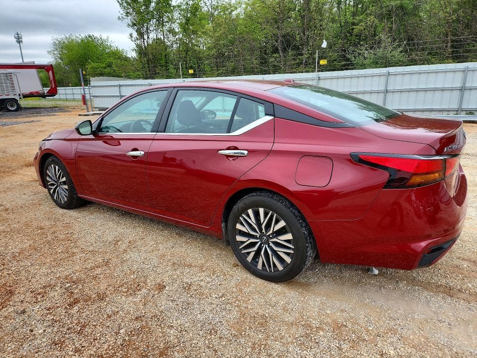 2024 NISSAN ALTIMA SV 2