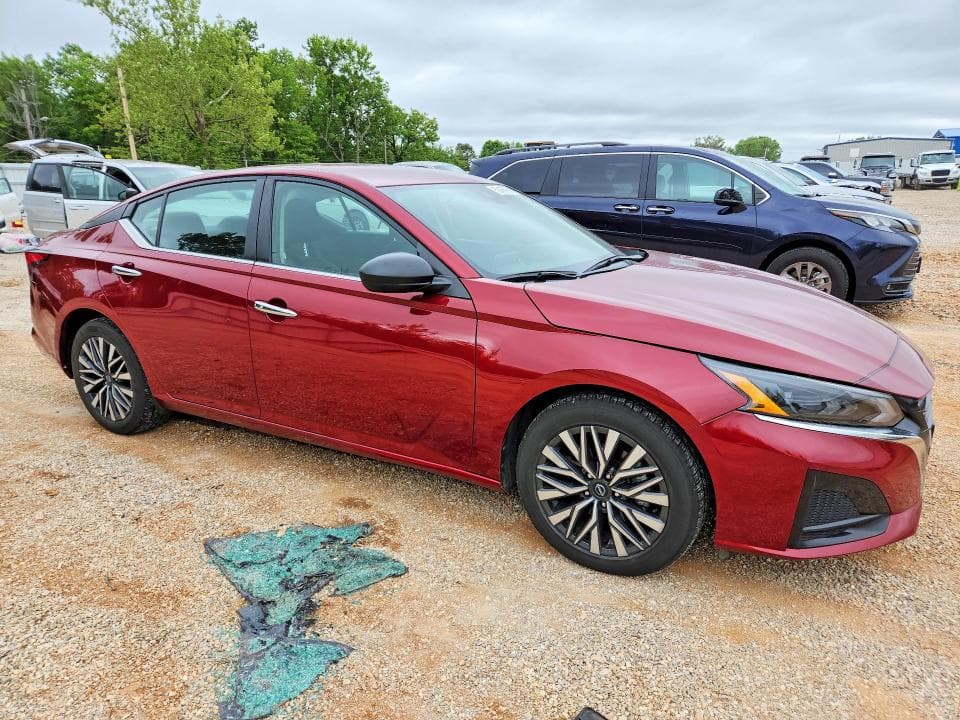 2024 NISSAN ALTIMA SV 4