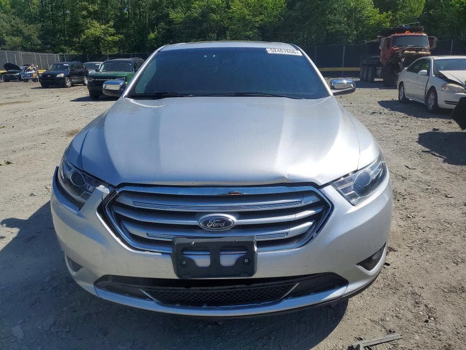 2019 FORD TAURUS LIMITED LIMITED 5