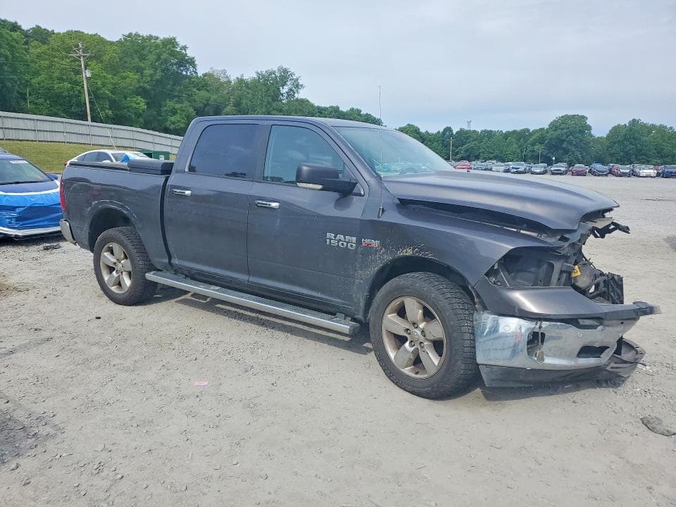2017 RAM 1500 SLT 4