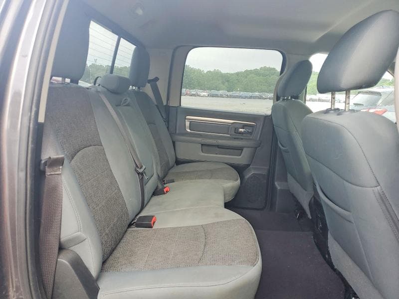 2017 RAM 1500 SLT 10