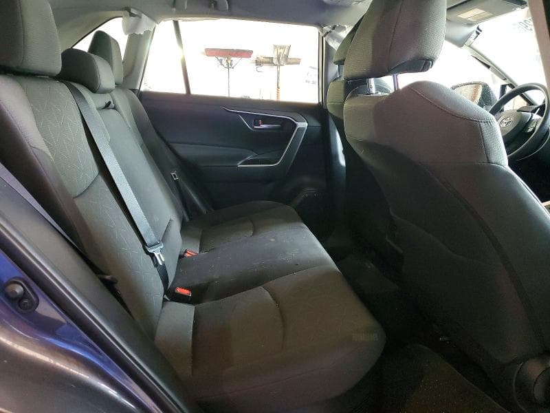 2021 TOYOTA RAV4 HYBRID XLE 11
