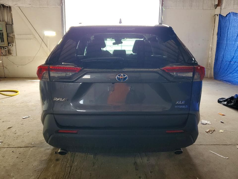 2021 TOYOTA RAV4 HYBRID XLE 6