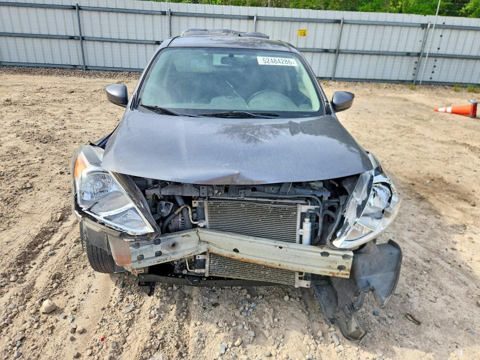 2019 NISSAN VERSA SV 5