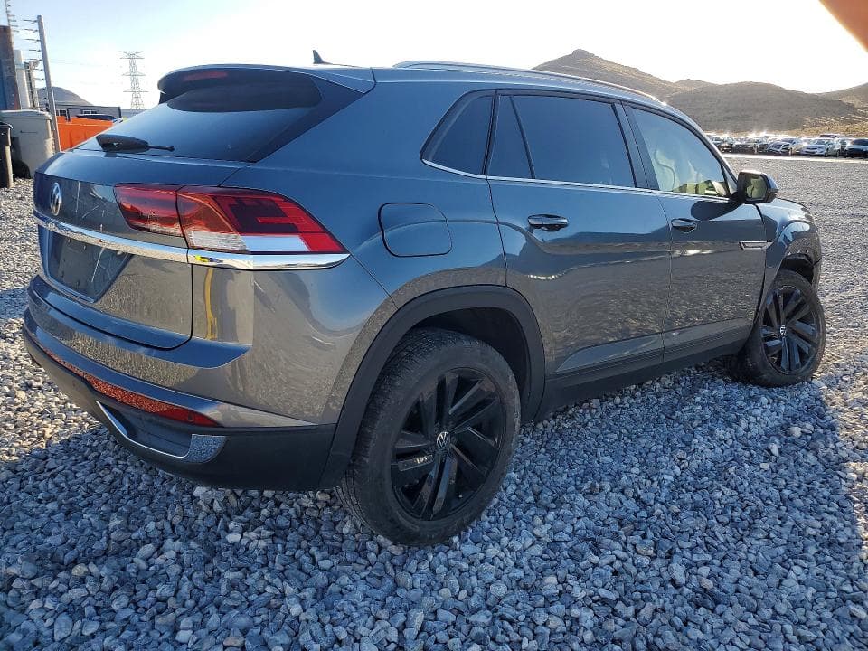 2021 VOLKSWAGEN ATLAS CROSS SPORT SE 3