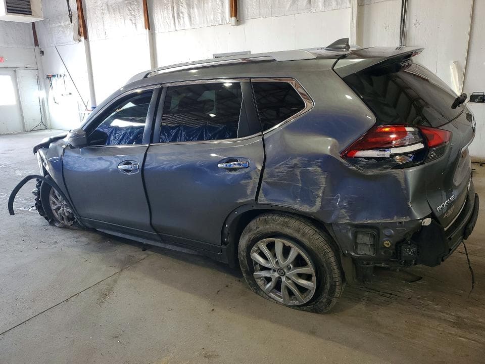 2017 NISSAN ROGUE SV 2