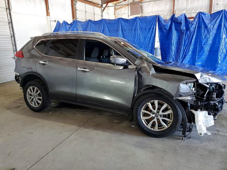 2017 NISSAN ROGUE SV 4