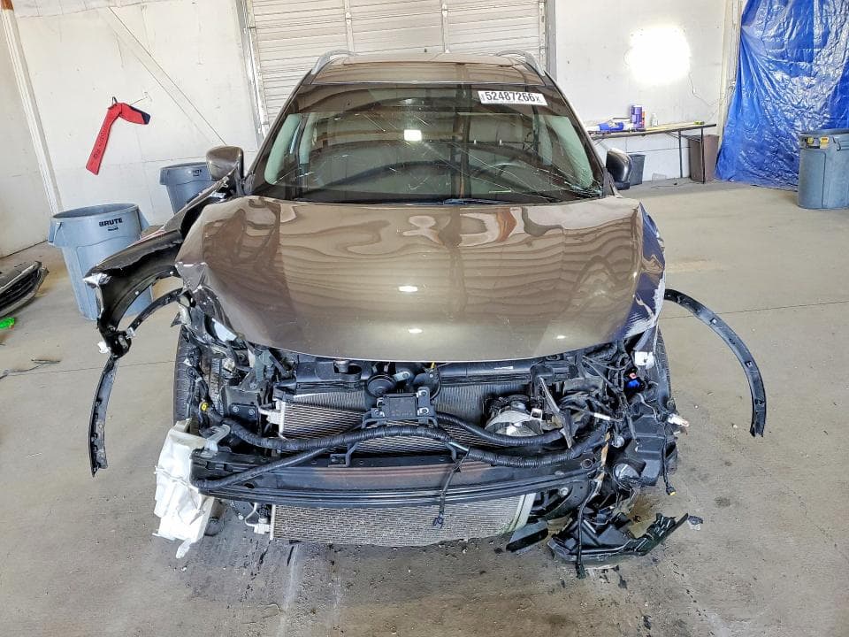 2017 NISSAN ROGUE SV 5