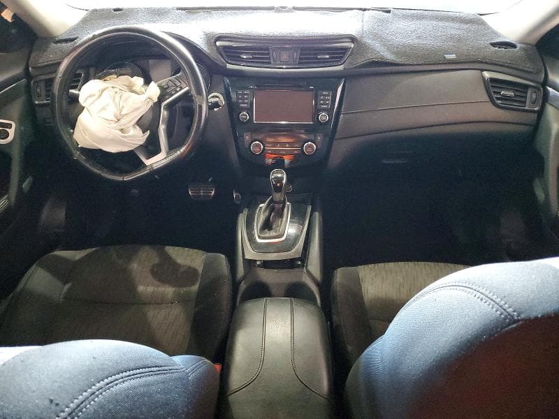 2017 NISSAN ROGUE SV 8