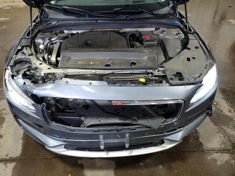 2019 VOLVO V90 CROSS COUNTRY T5 MOMENTUM T5 MOMENTUM 11