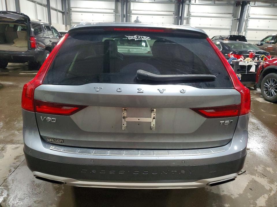 2019 VOLVO V90 CROSS COUNTRY T5 MOMENTUM T5 MOMENTUM 6