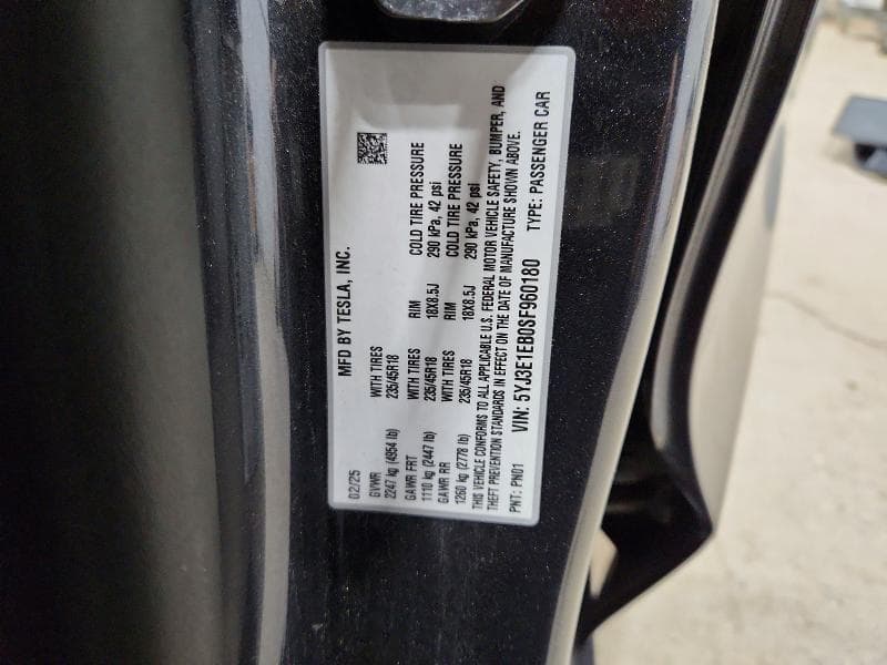 2025 TESLA MODEL 3 12