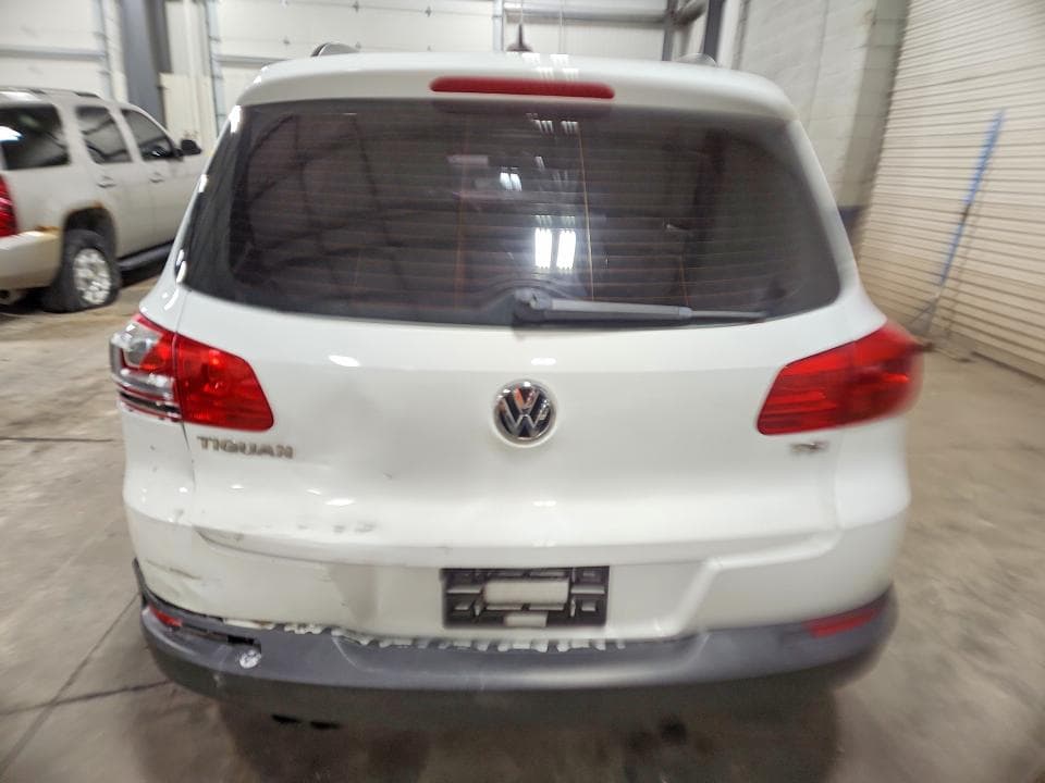 2017 VOLKSWAGEN TIGUAN S 6