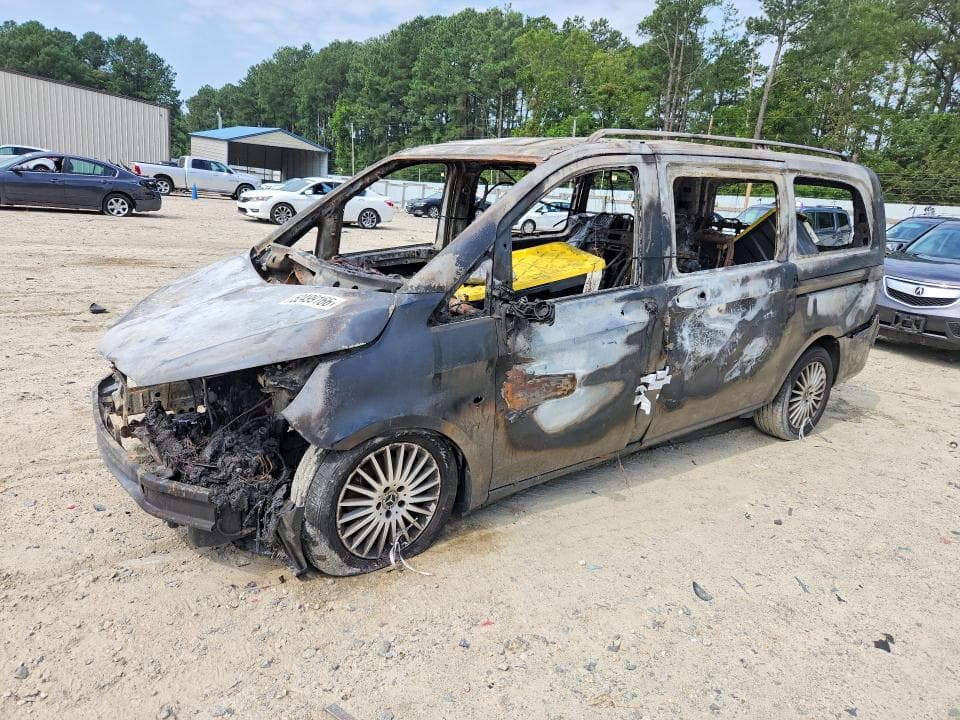 2019 MERCEDES-BENZ METRIS - 1
