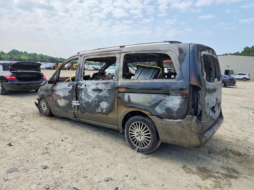 2019 MERCEDES-BENZ METRIS 2