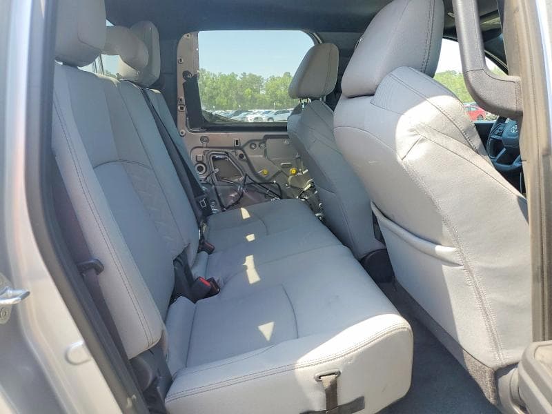 2025 TOYOTA TACOMA SR5 SR5 10
