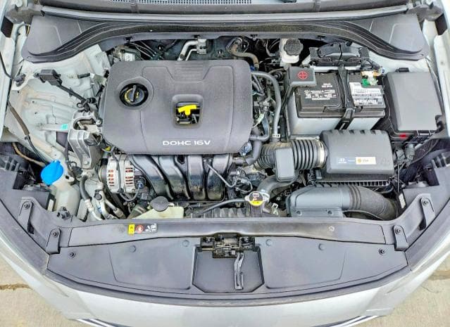 2017 HYUNDAI ELANTRA SE SE 11
