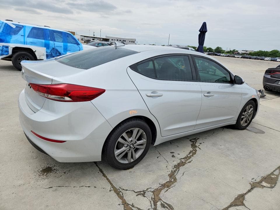 2017 HYUNDAI ELANTRA SE SE 3