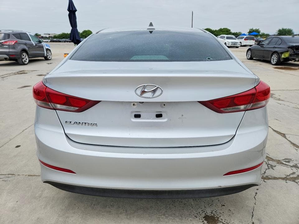 2017 HYUNDAI ELANTRA SE SE 6