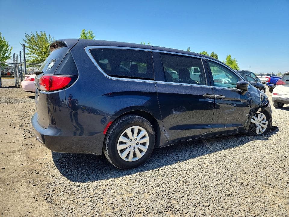 2019 CHRYSLER PACIFICA L L 3