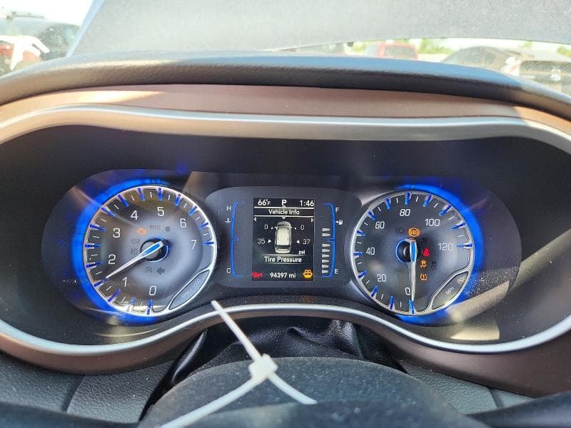 2019 CHRYSLER PACIFICA L L 9